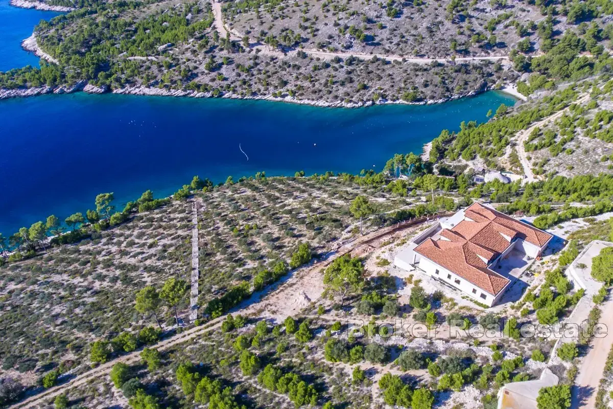 Villa in costruzione prima fila al mare