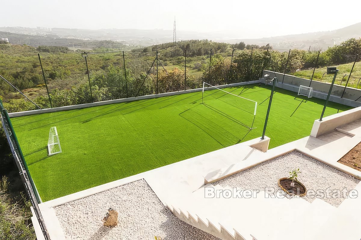 Villa con piscina e vista panoramica