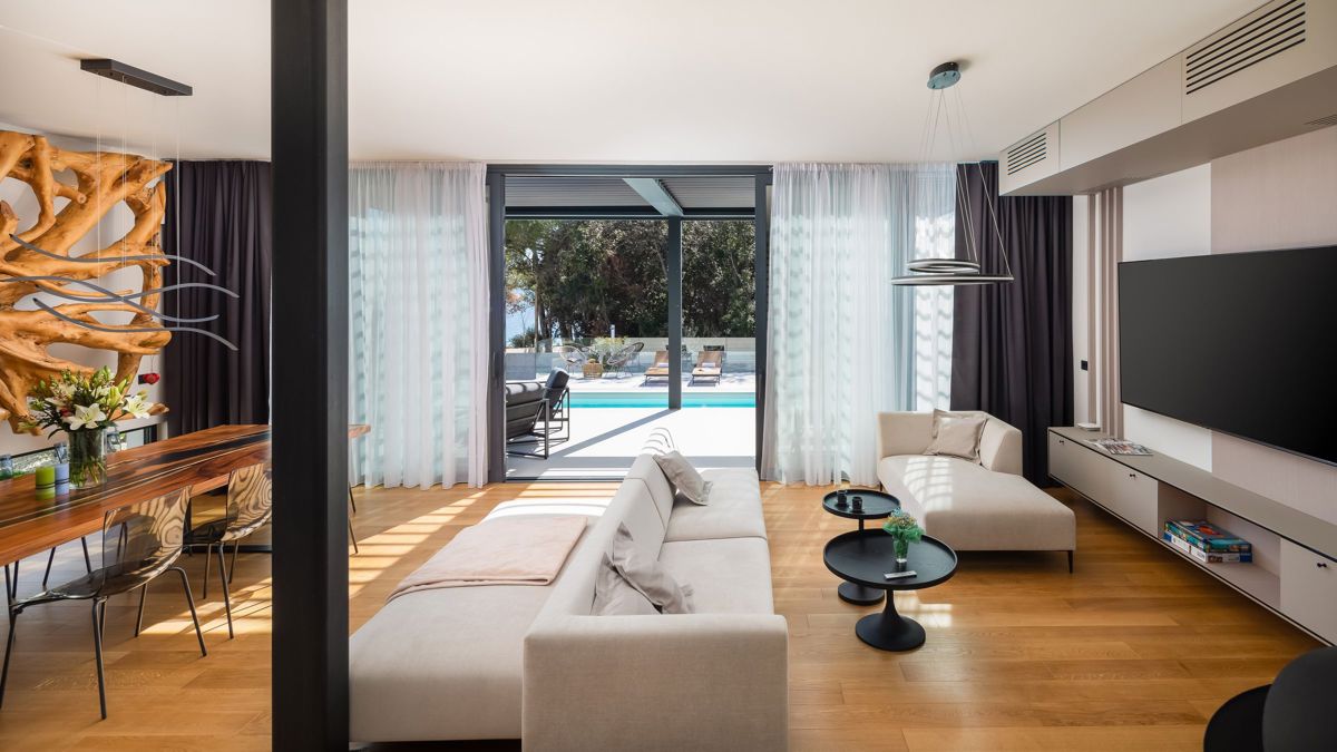 Bella villa con piscina vicino al mare