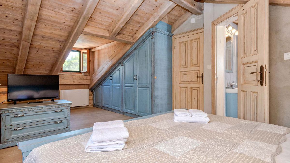 Proprietà unica con case in pietra