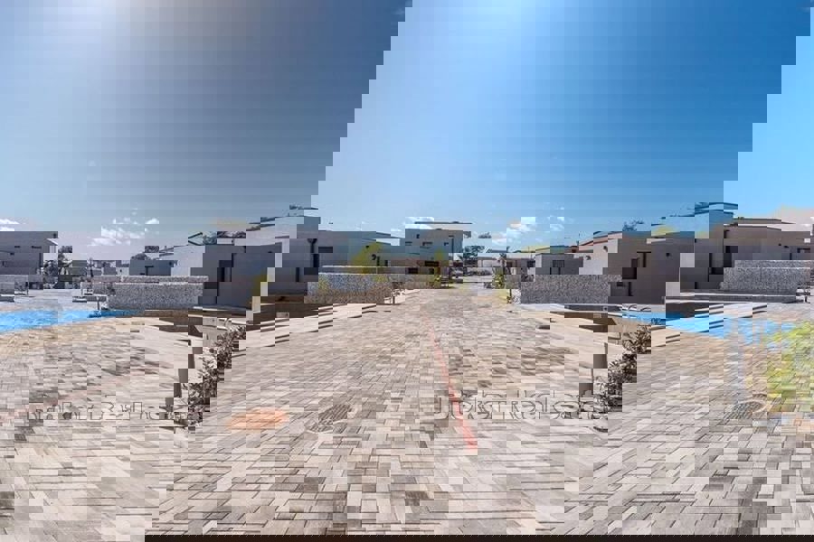 Attraente Resort con 9 ville con piscina