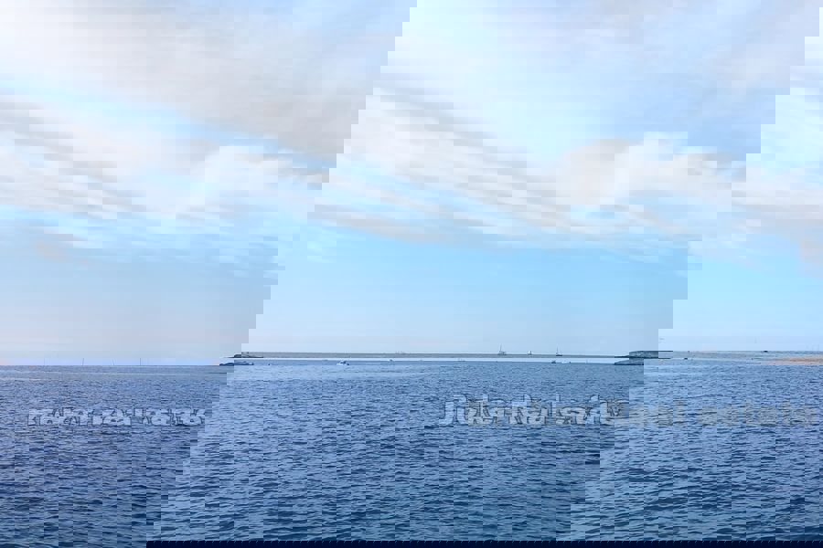 Terreno edificabile prima fila dal mare