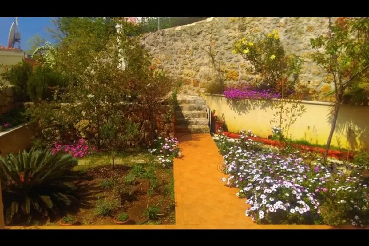 Casa con bella vista su Dubrovnik, in vendita