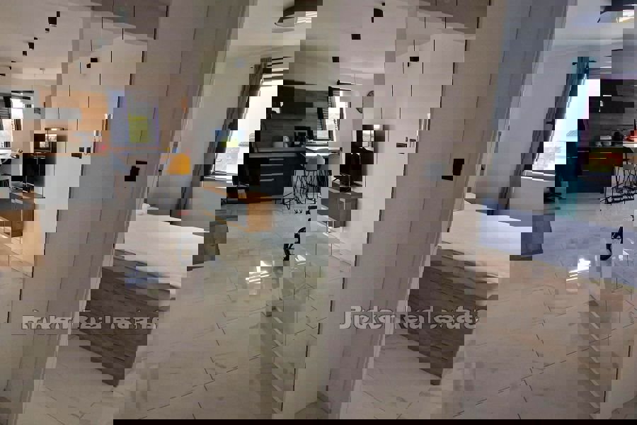 Moderno appartamento con due camere da letto con vista mare