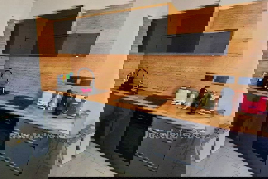 Moderno appartamento con due camere da letto con vista mare