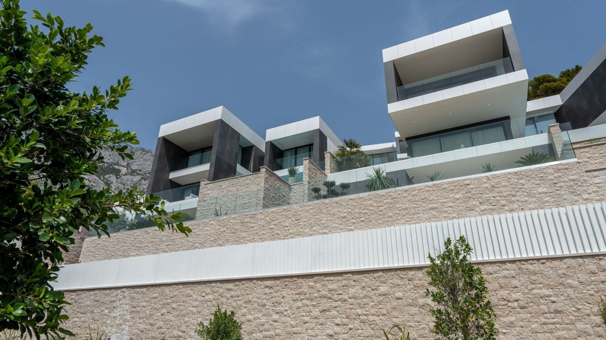 Villa di lusso con una bellissima vista e vicino al mare