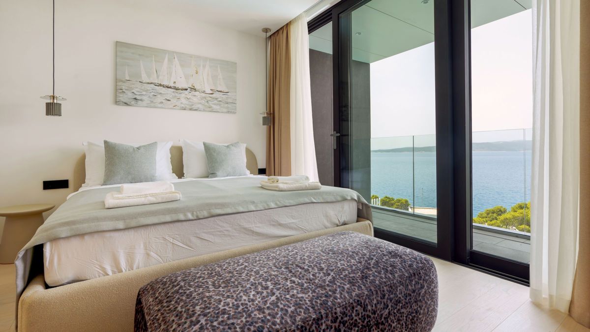 Villa di lusso con una bellissima vista e vicino al mare