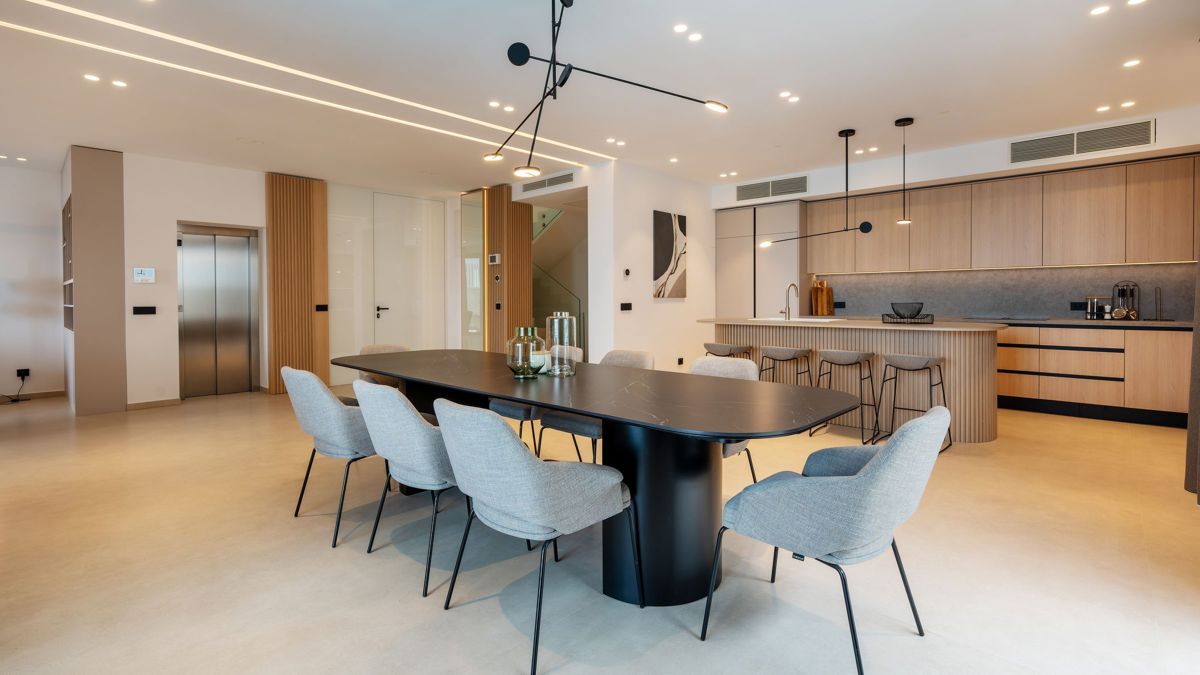 Villa di lusso con una bellissima vista e vicino al mare