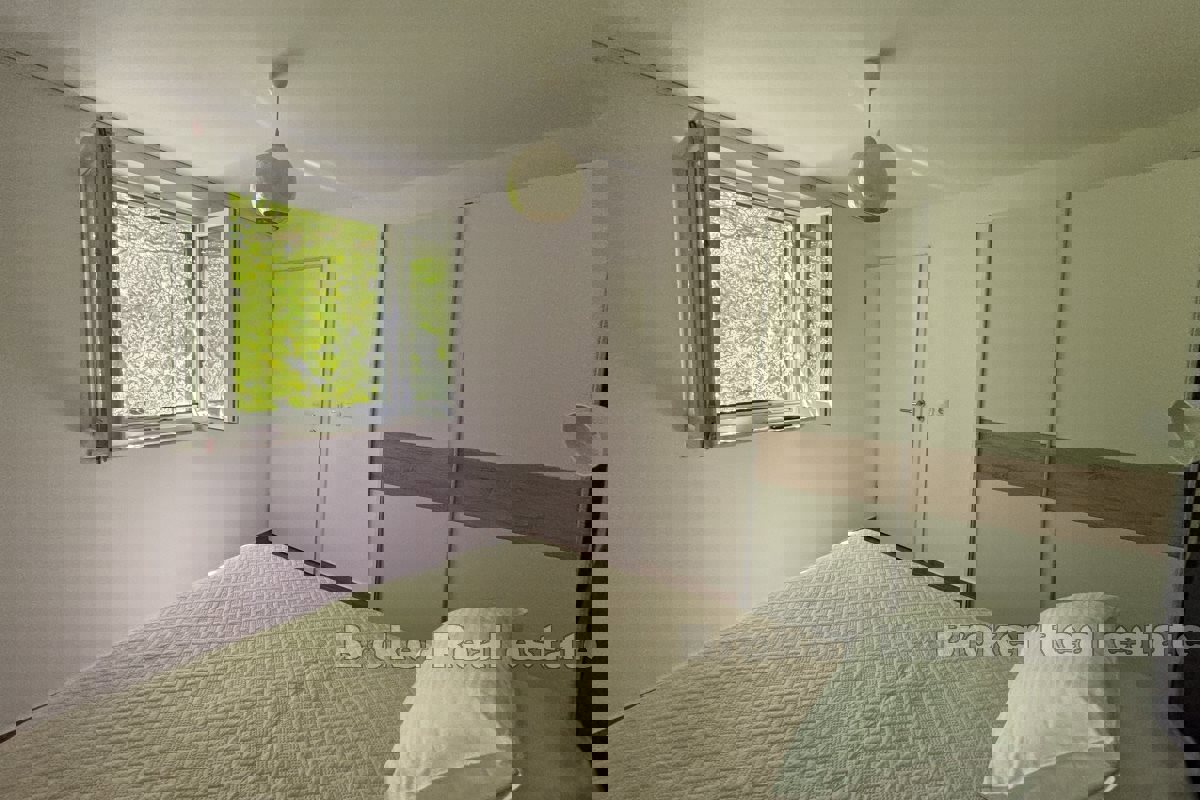 Casa bifamiliare vicino al mare