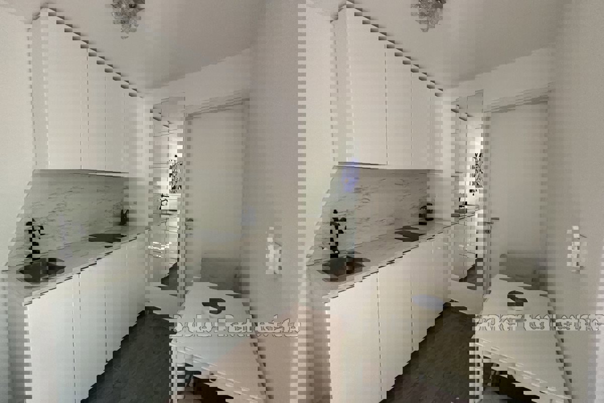 Casa bifamiliare vicino al mare