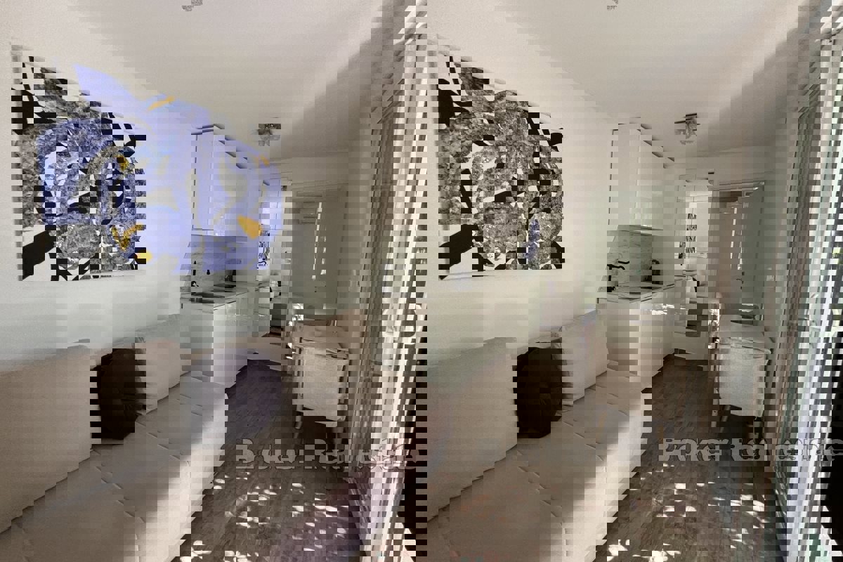 Casa bifamiliare vicino al mare