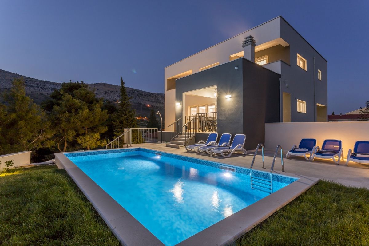 Villa di lusso con piscina