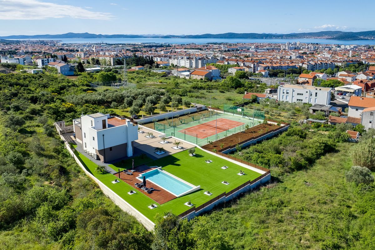 Una straordinaria villa con vista sul mare