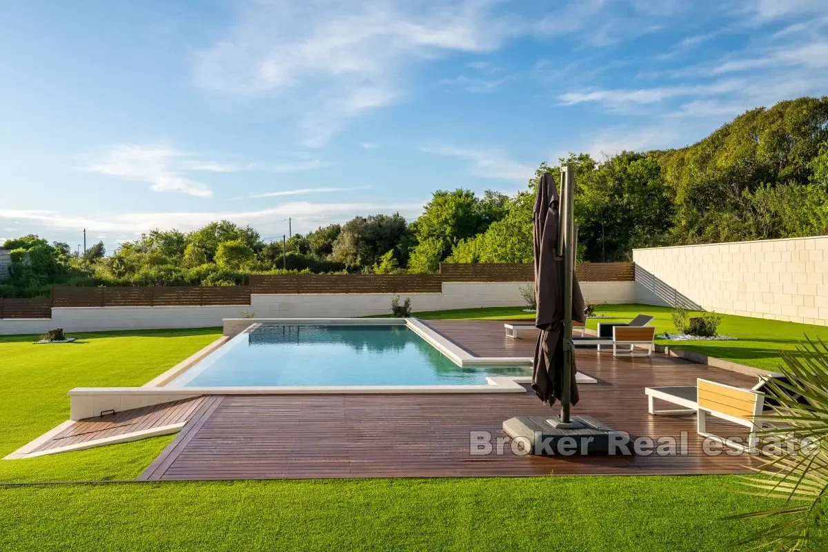 Una straordinaria villa con vista sul mare