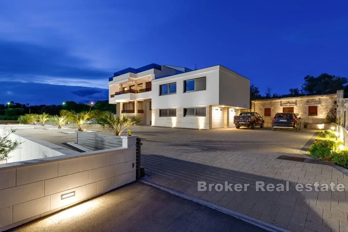 Una straordinaria villa con vista sul mare