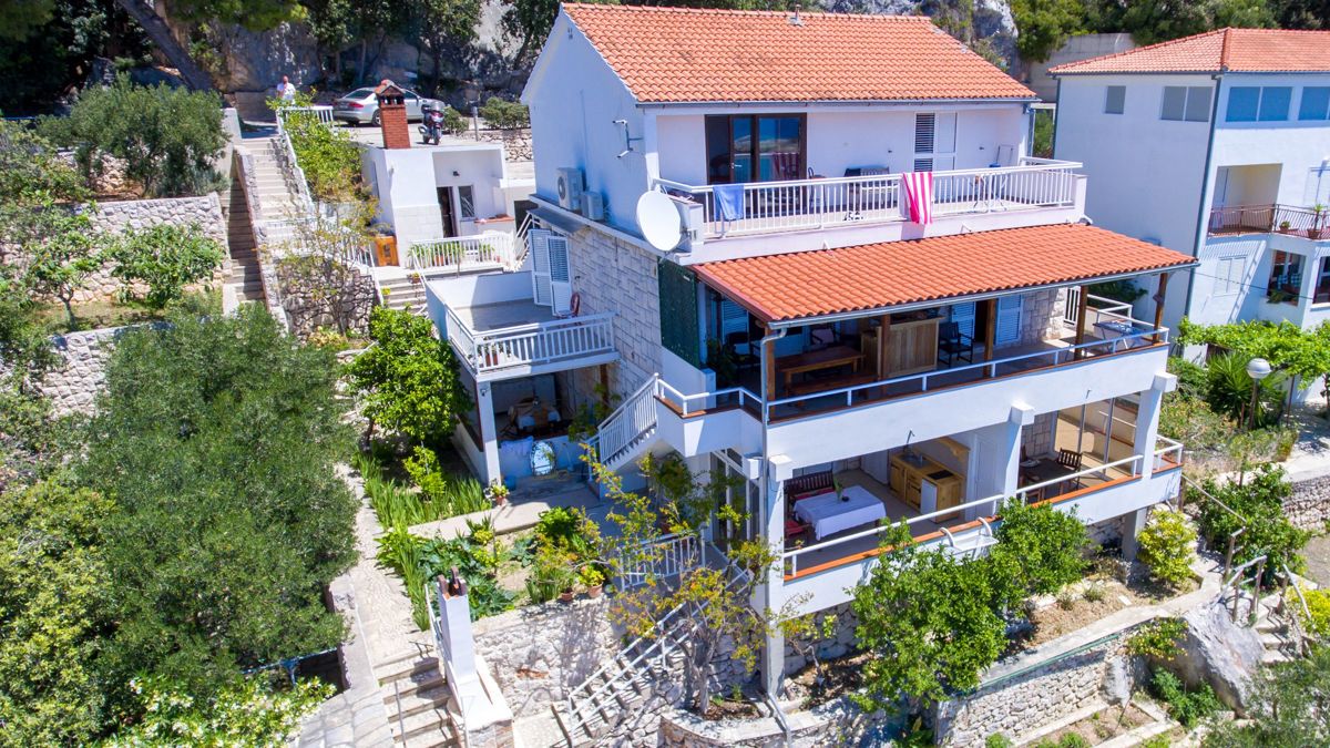 Incantevole casa in riva al mare