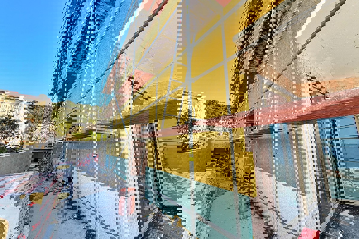 Villa attraente, prima fila al mare