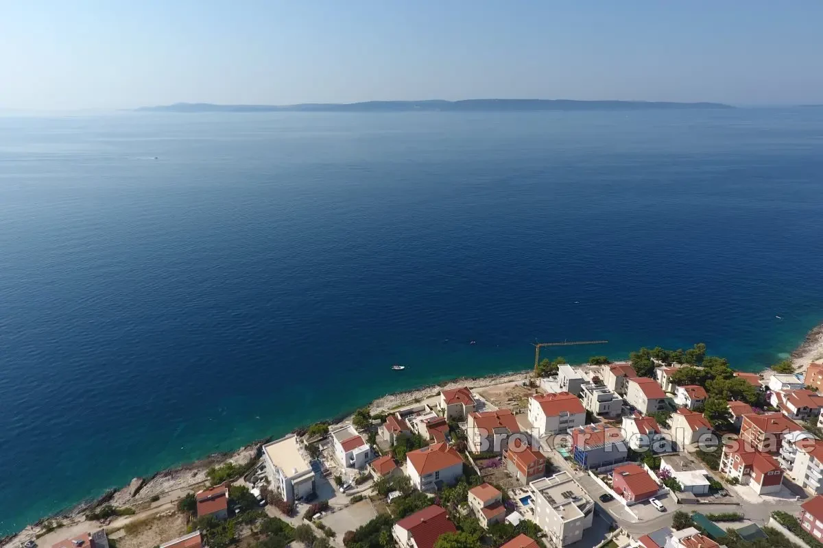 Interessante terreno edificabile prima fila al mare