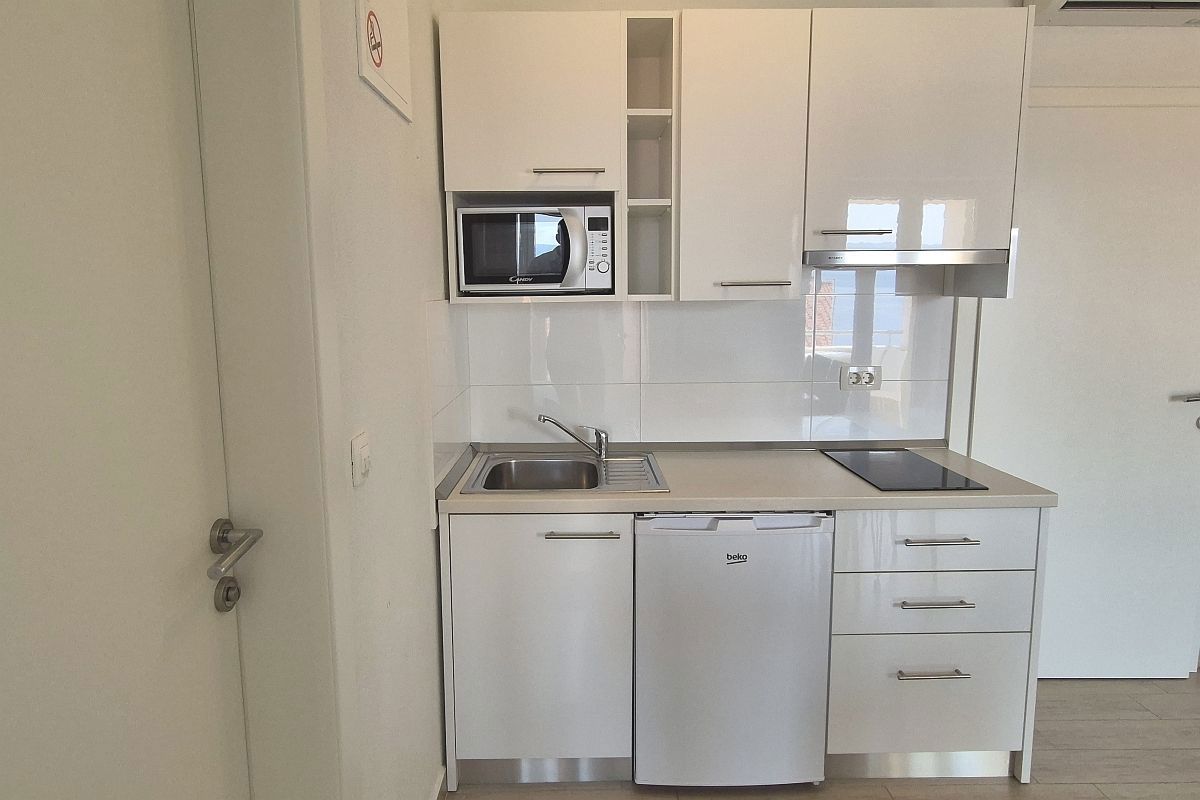 Casa con sette appartamenti e vista mare