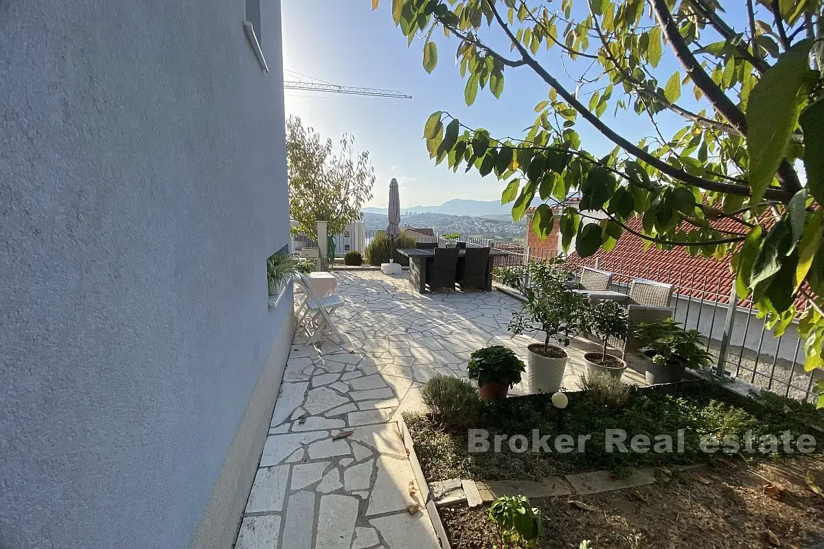 Casa indipendente con vista panoramica sul mare