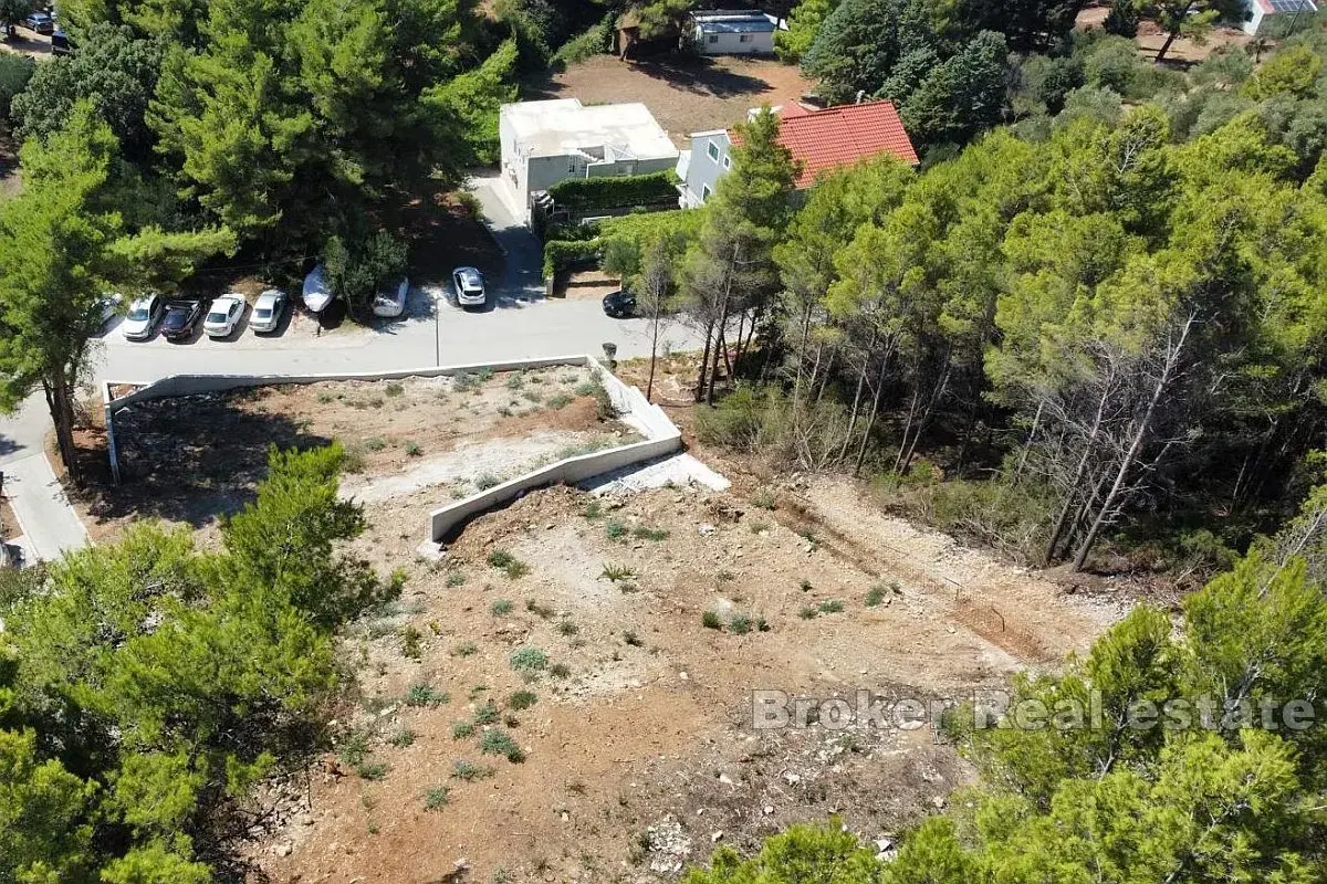 Terreno edificabile con vista aperta sul mare