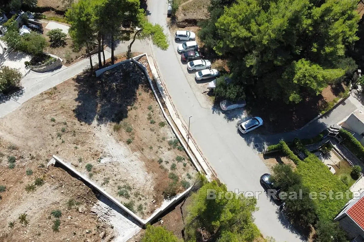 Terreno edificabile con vista aperta sul mare