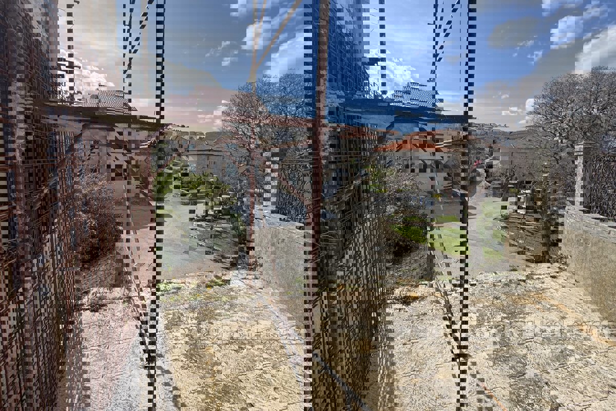 Casa in pietra in un'ottima posizione