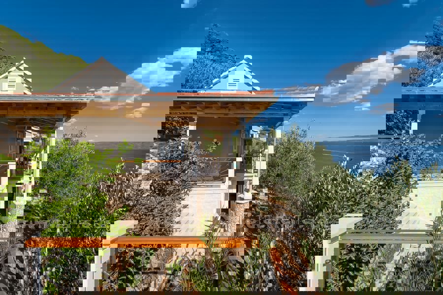 Casa con vista mare aperta