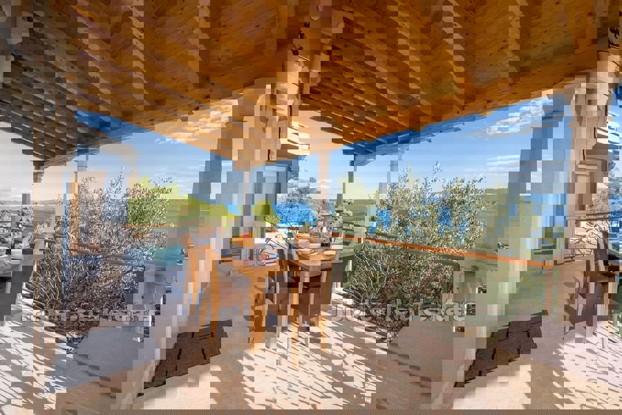 Casa con vista mare aperta