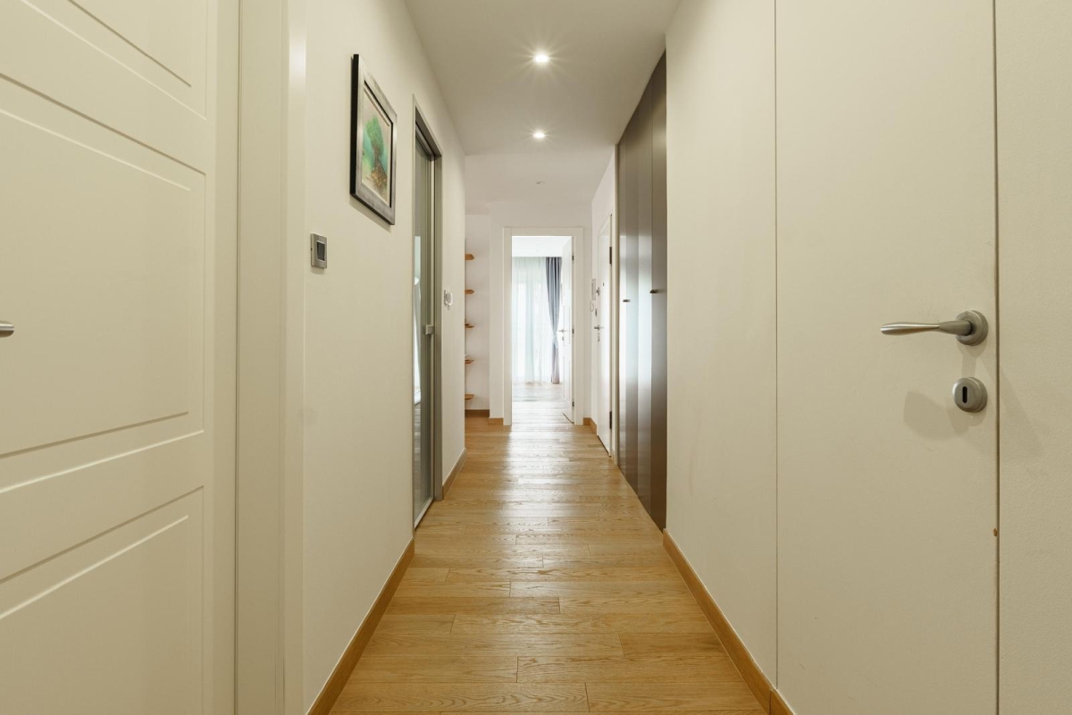 Lussuoso appartamento con tre camere da letto e vista mare