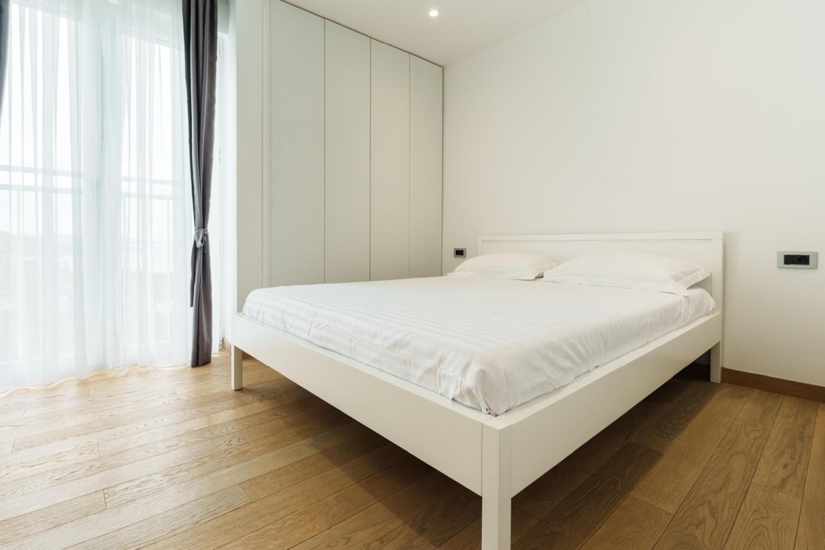 Lussuoso appartamento con tre camere da letto e vista mare