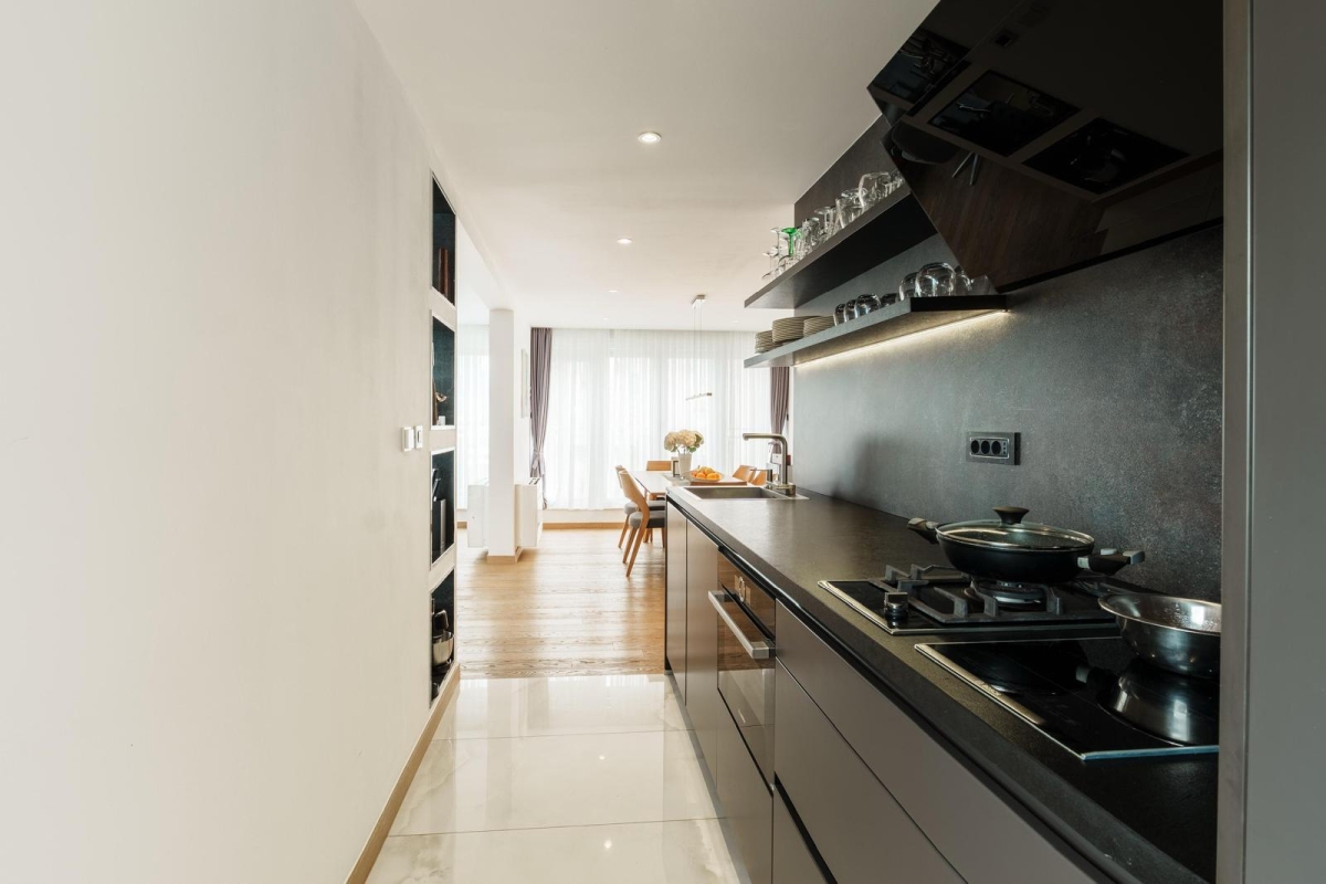 Lussuoso appartamento con tre camere da letto e vista mare