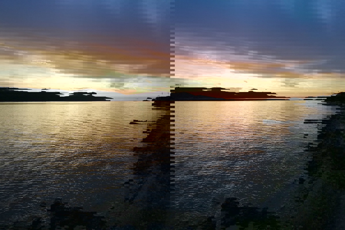 Casa indipendente sulla piccola isola di Rivanj, prima fila al mare