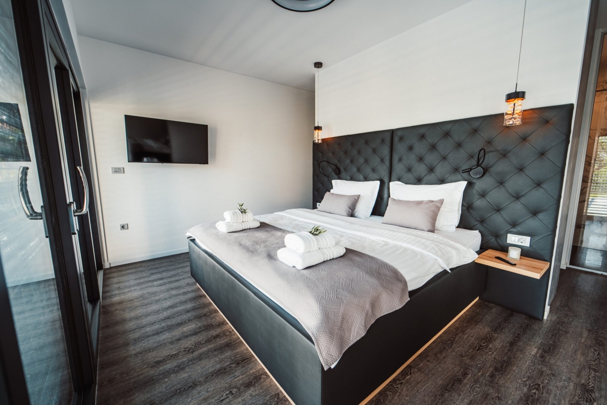 Villa unica con piscina e vista aperta