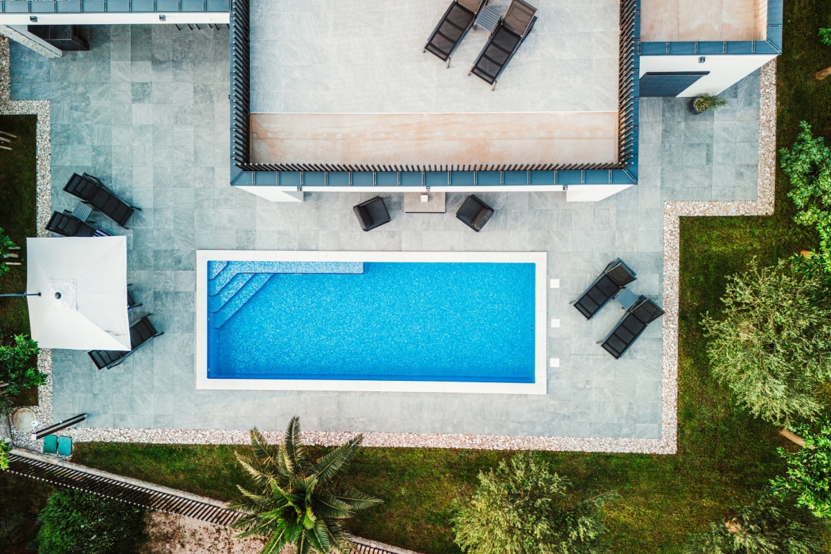 Villa unica con piscina e vista aperta
