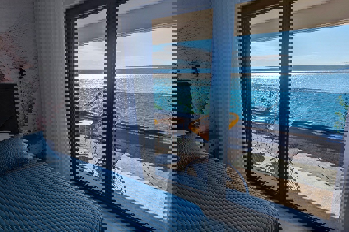 Villa in prima fila al mare