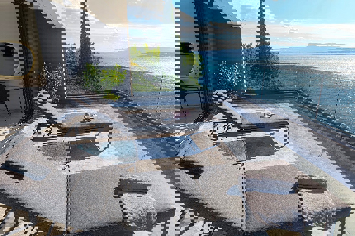 Villa in prima fila al mare