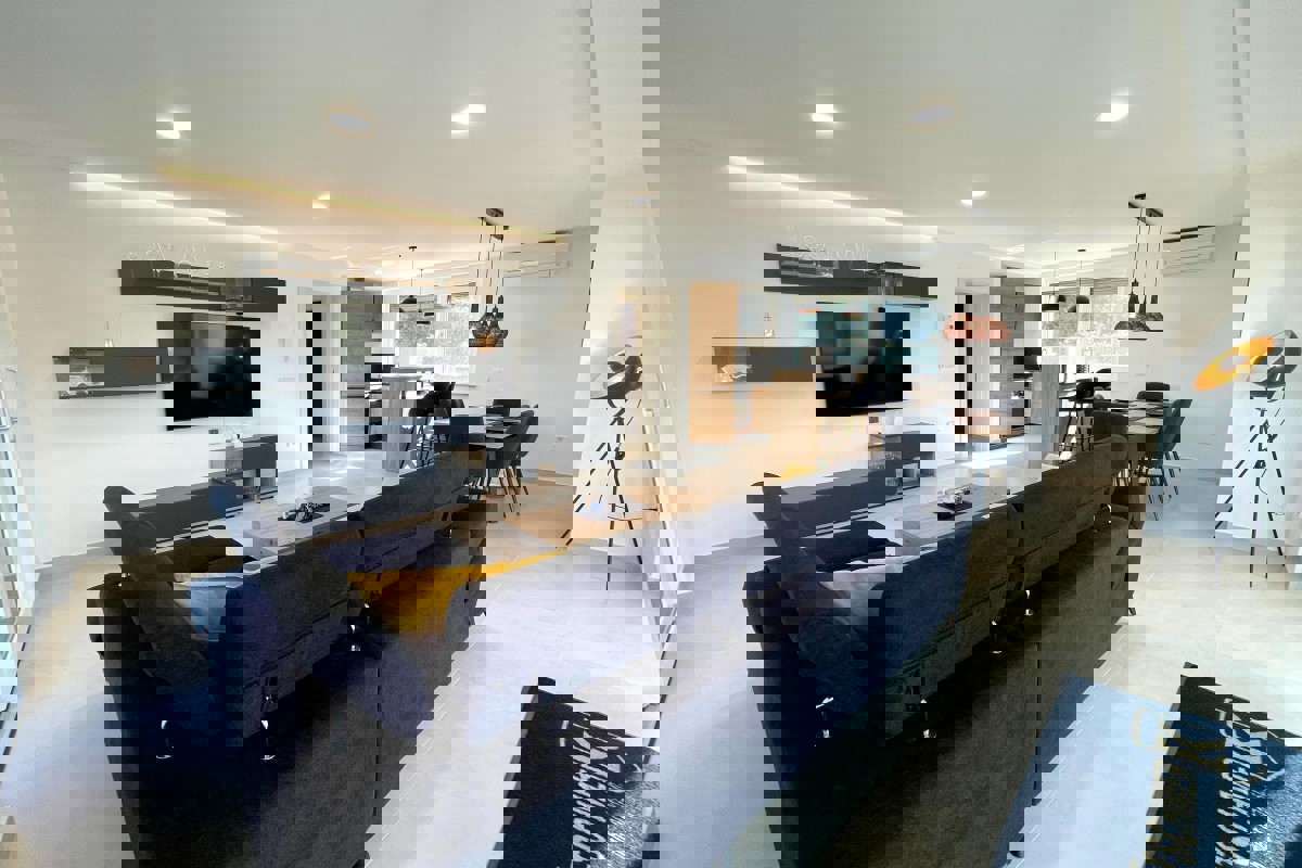 Moderno appartamento con vista mare