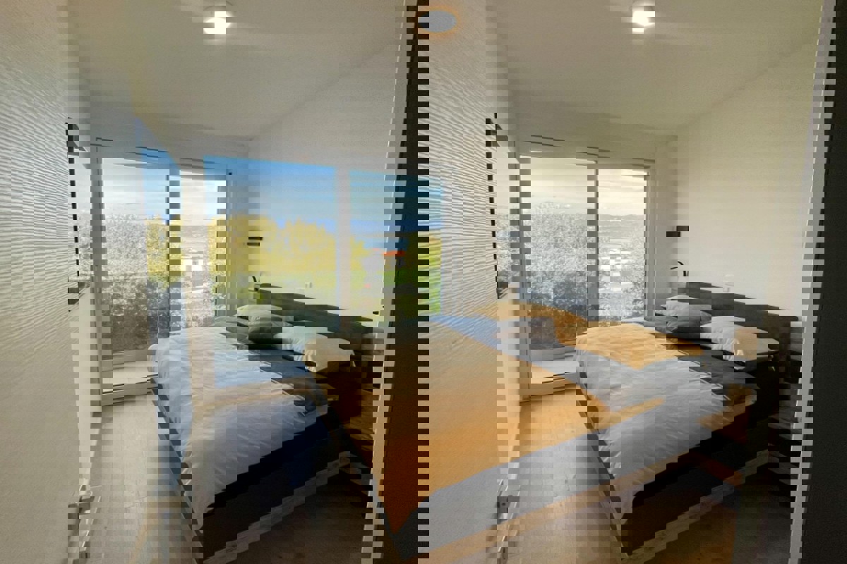 Moderno appartamento con vista mare