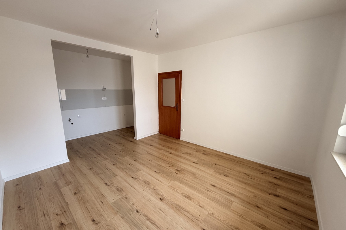 Appartamento ristrutturato con ampia terrazza privata