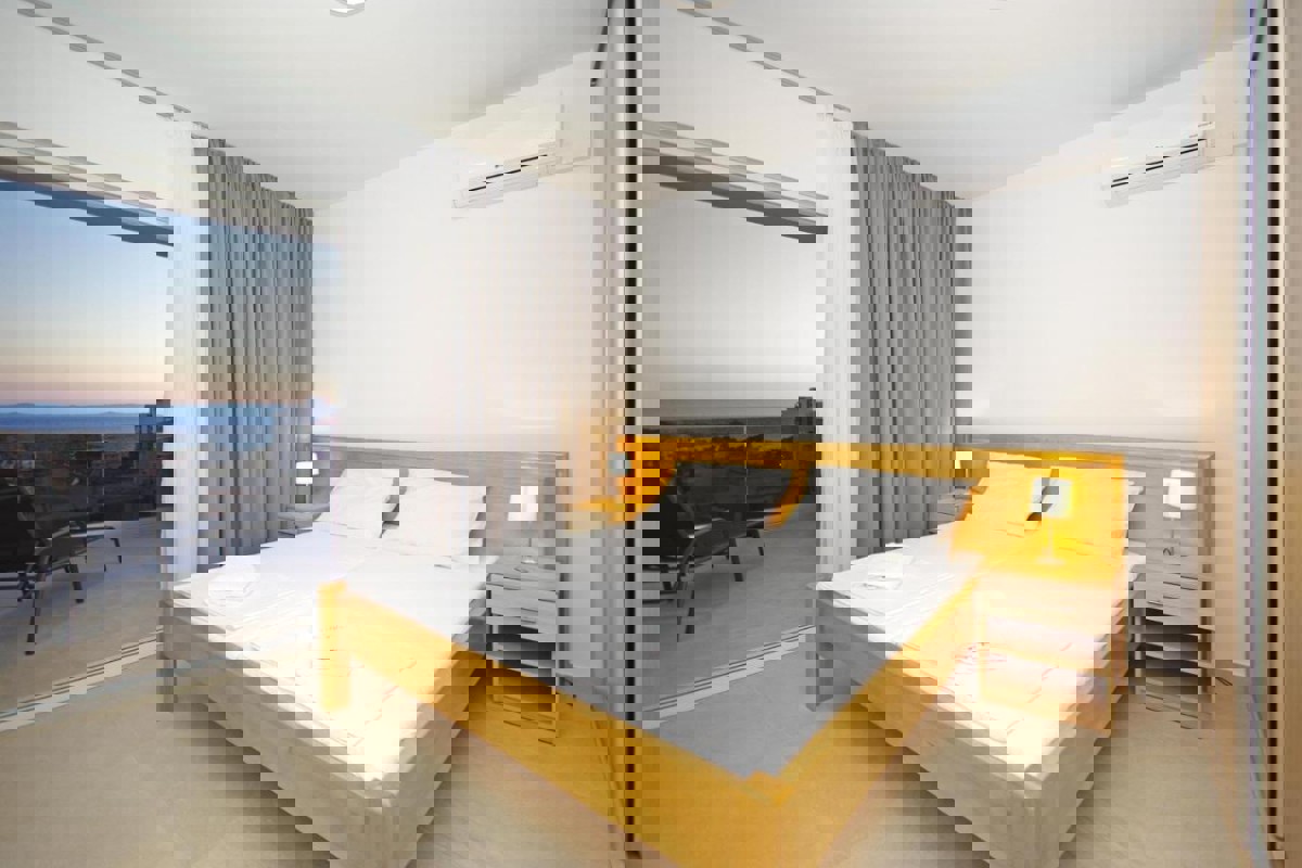 Appartamento con tre camere da letto in centro