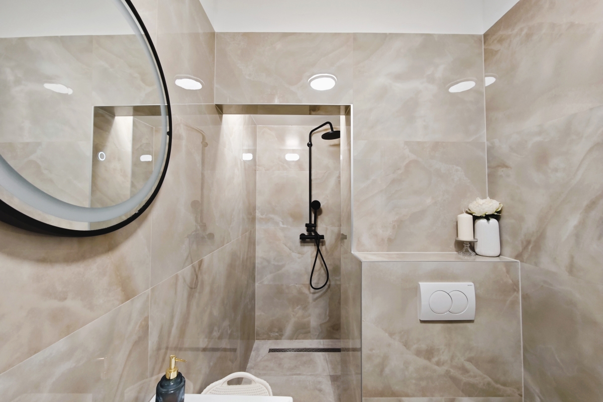 Appartamento moderno e recentemente ristrutturato a Žnjan