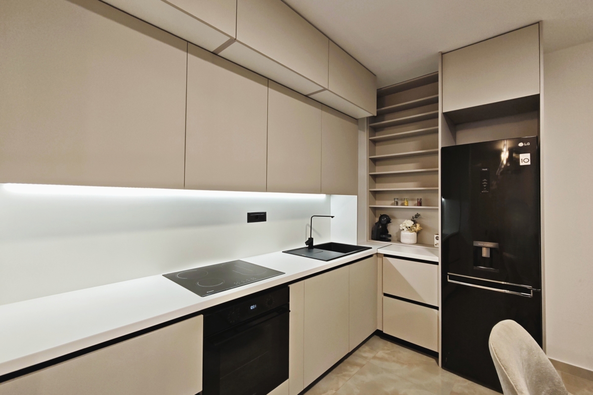 Appartamento moderno e recentemente ristrutturato a Žnjan