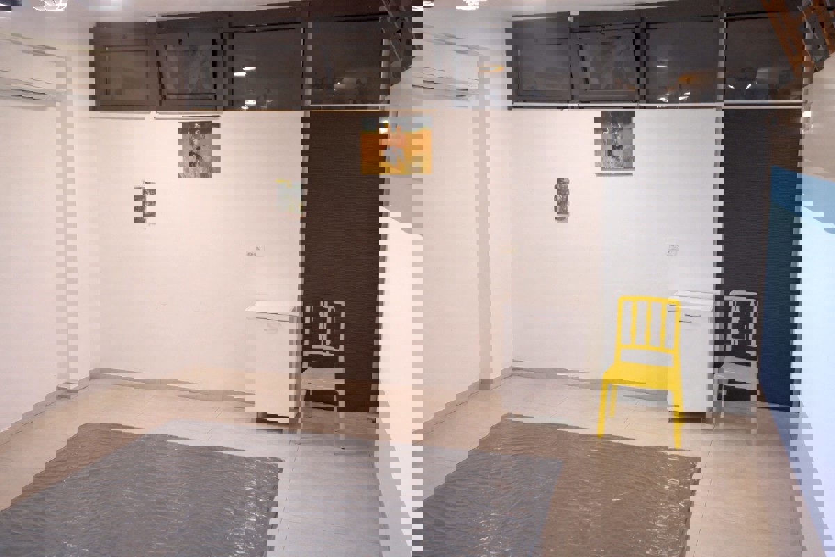 Locale commerciale in posizione privilegiata