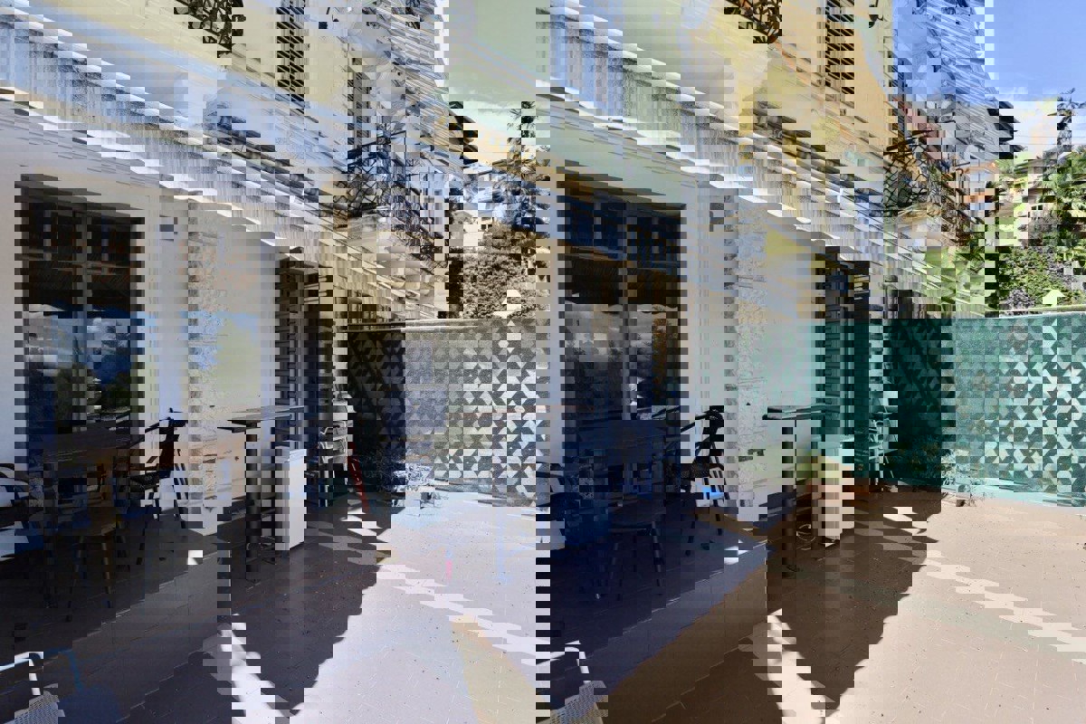 Appartamento con vista mare nel centro di Abbazia