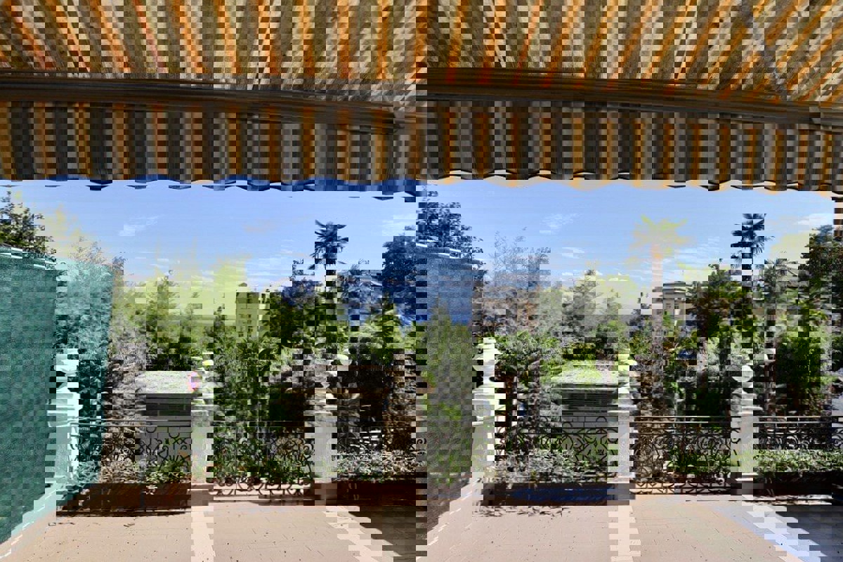 Appartamento con vista mare nel centro di Abbazia