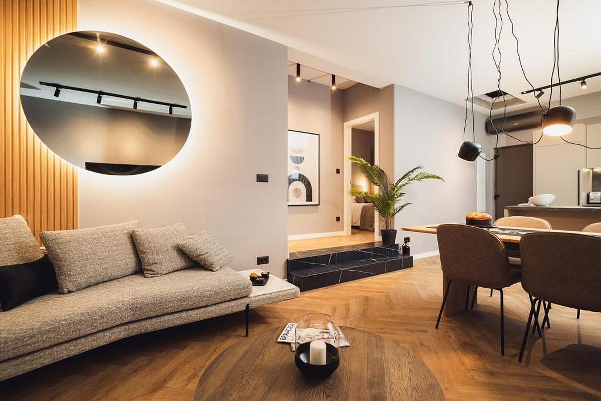 Villa con due appartamenti e piscina