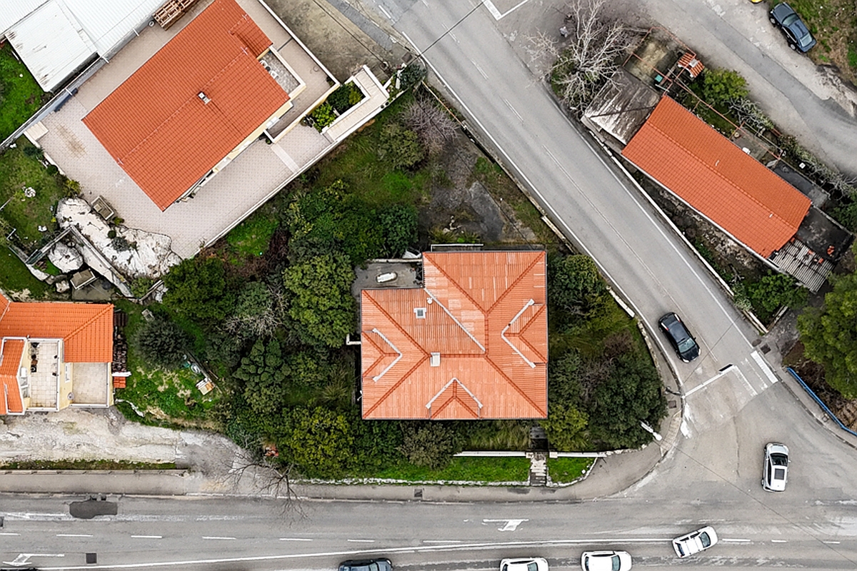 Proprietà unica in una posizione molto frequentata