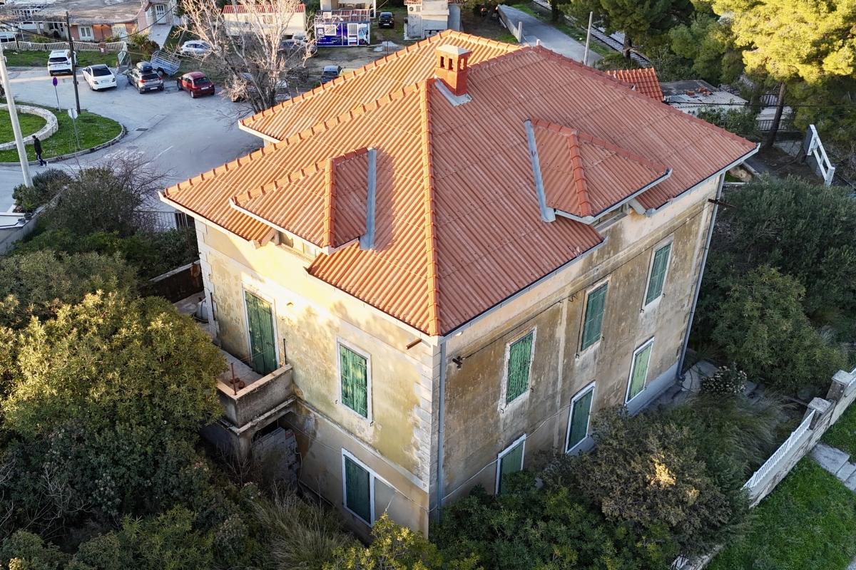 Proprietà unica in una posizione molto frequentata