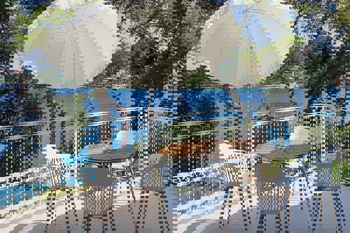 Villa di nuova costruzione in prima fila sul mare